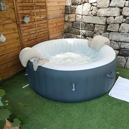 Azur Apartmán *