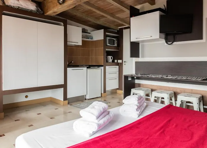 卡普戴尔海岸别墅酒店 *